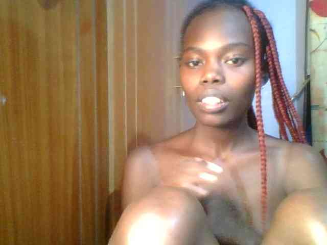 Sweet-petite Sweet-petite