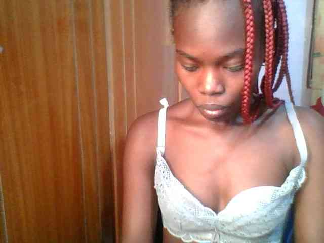 Sweet-petite Sweet-petite