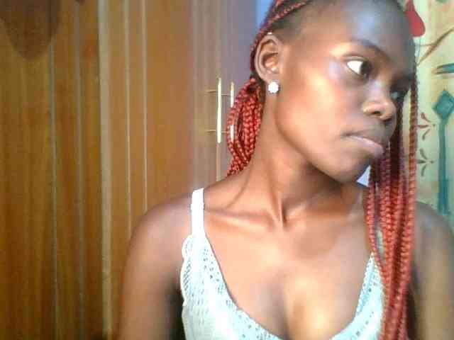 Sweet-petite Sweet-petite