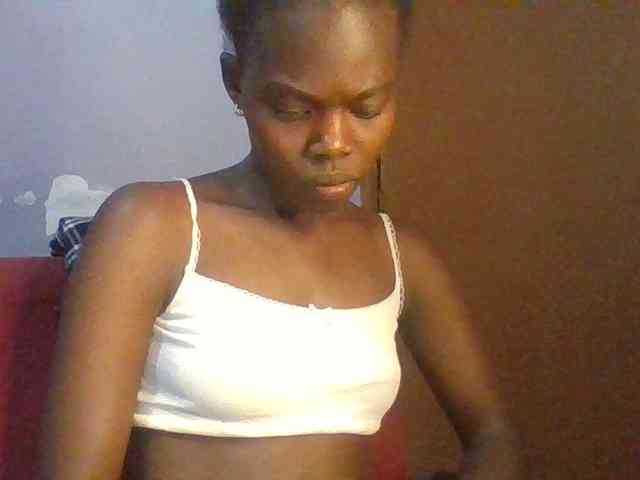 Sweet-petite Sweet-petite