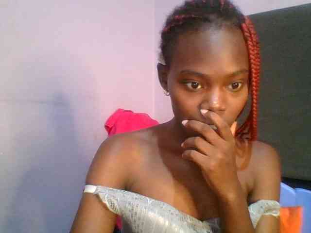 Sweet-petite Sweet-petite