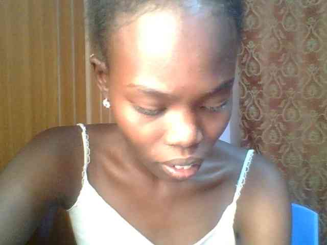 Sweet-petite Sweet-petite