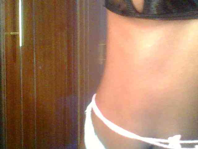 Sweet-petite Sweet-petite