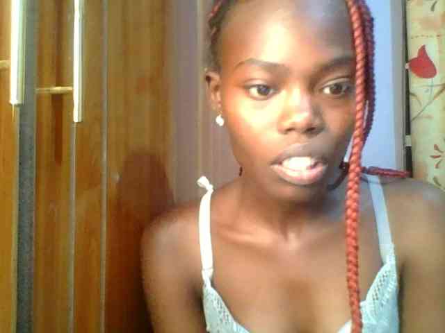 Sweet-petite Sweet-petite