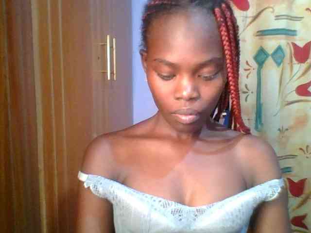 Sweet-petite Sweet-petite