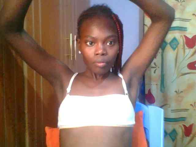 Sweet-petite Sweet-petite