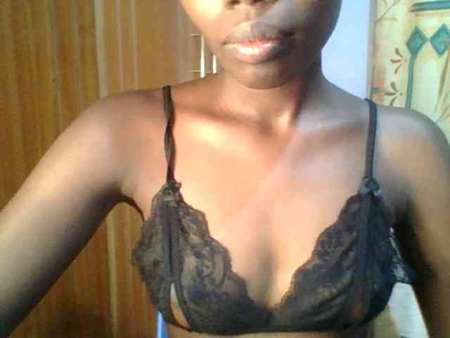 Sweet-petite Sweet-petite