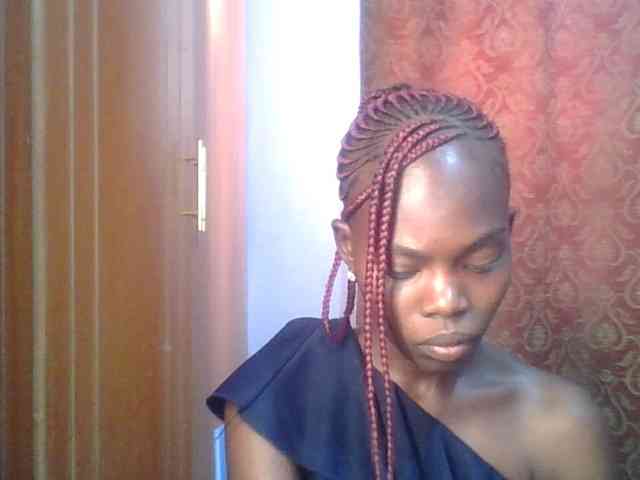 Sweet-petite Sweet-petite