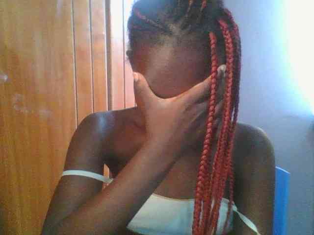 Sweet-petite Sweet-petite