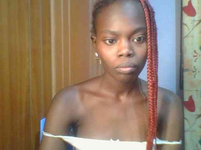 Sweet-petite Sweet-petite