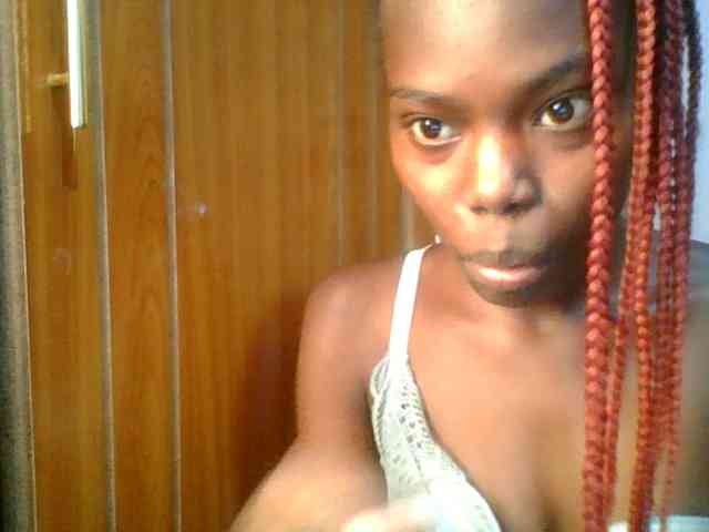 Sweet-petite Sweet-petite