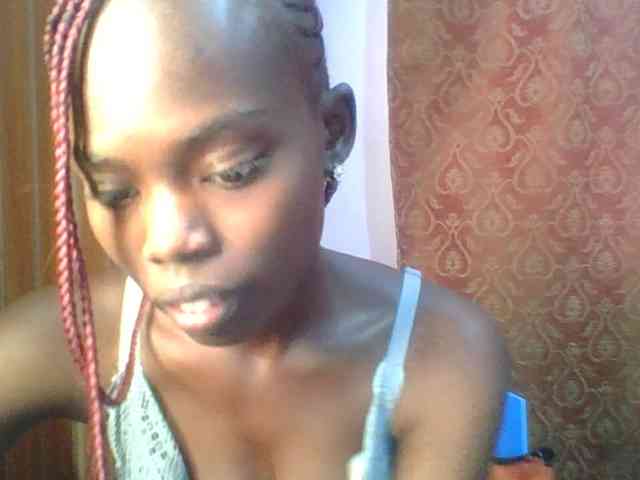 Sweet-petite Sweet-petite