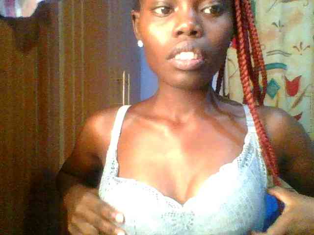 Sweet-petite Sweet-petite