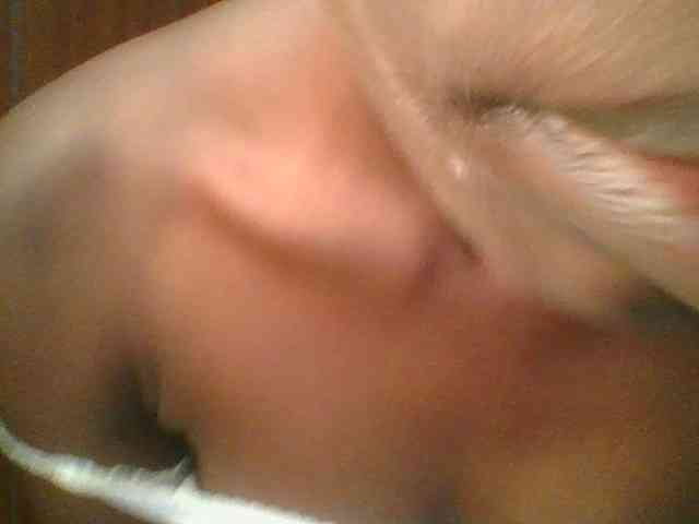 Sweet-petite Sweet-petite