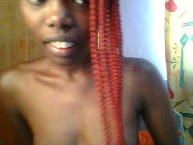 Sweet-petite Sweet-petite