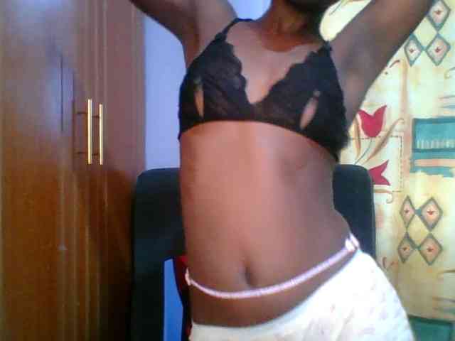 Sweet-petite Sweet-petite