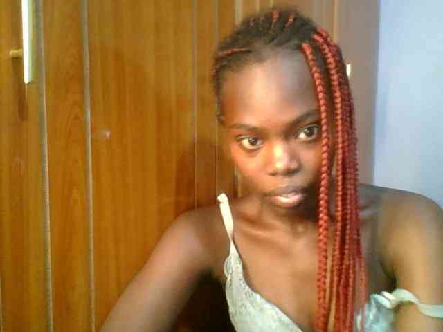 Sweet-petite Sweet-petite