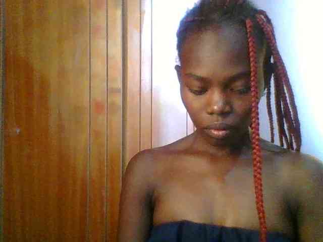 Sweet-petite Sweet-petite