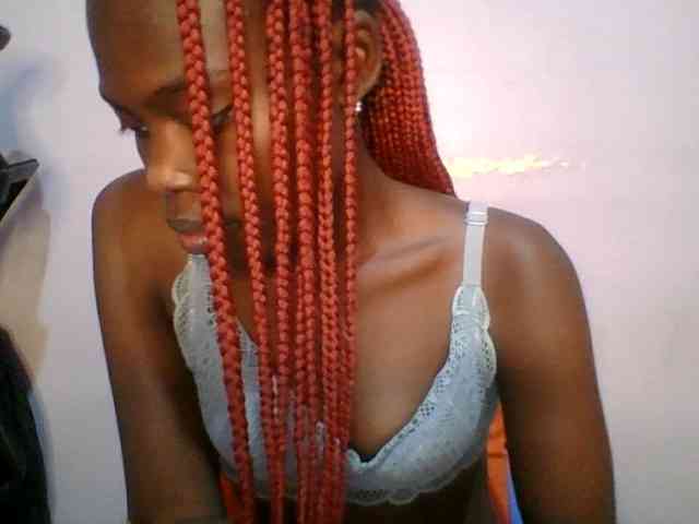 Sweet-petite Sweet-petite