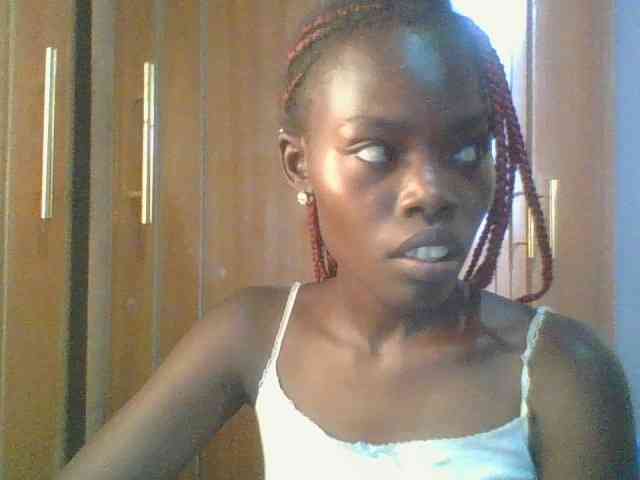 Sweet-petite Sweet-petite