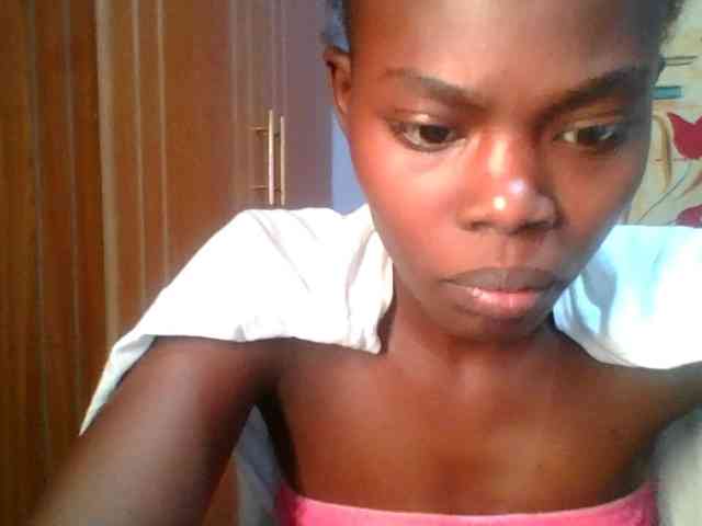 Sweet-petite Sweet-petite