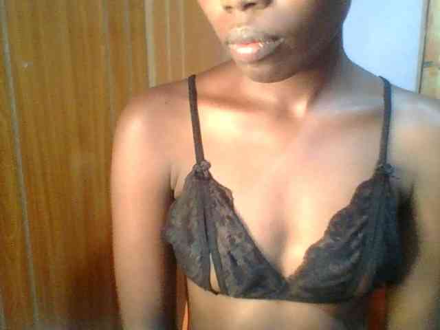 Sweet-petite Sweet-petite