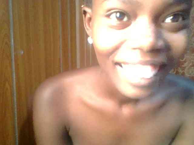 Sweet-petite Sweet-petite