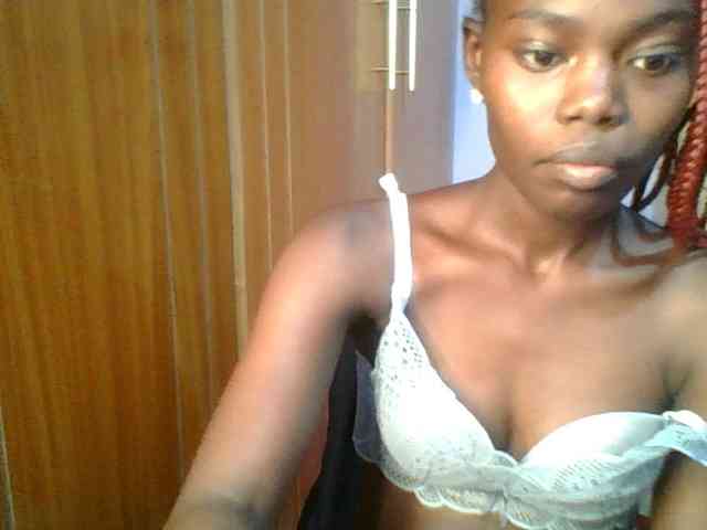 Sweet-petite Sweet-petite