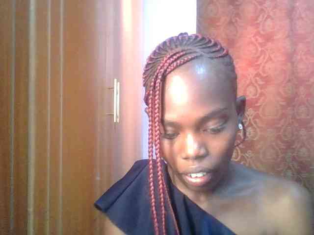 Sweet-petite Sweet-petite