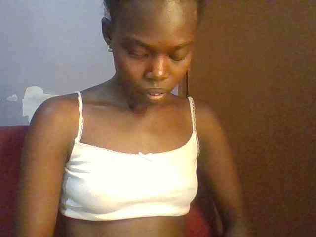 Sweet-petite Sweet-petite