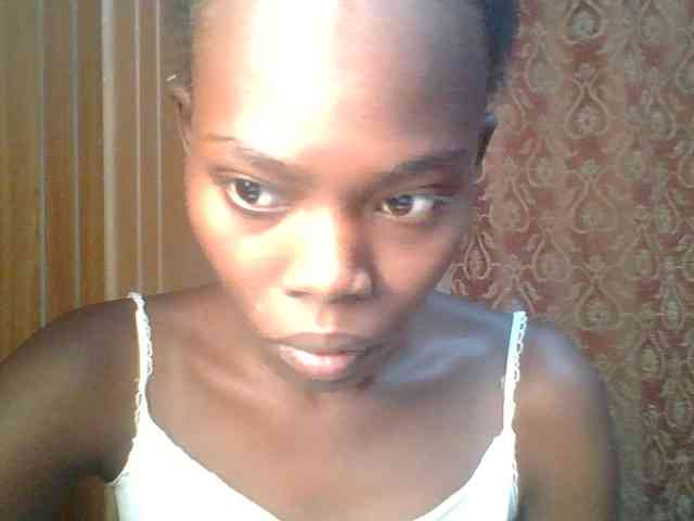 Sweet-petite Sweet-petite