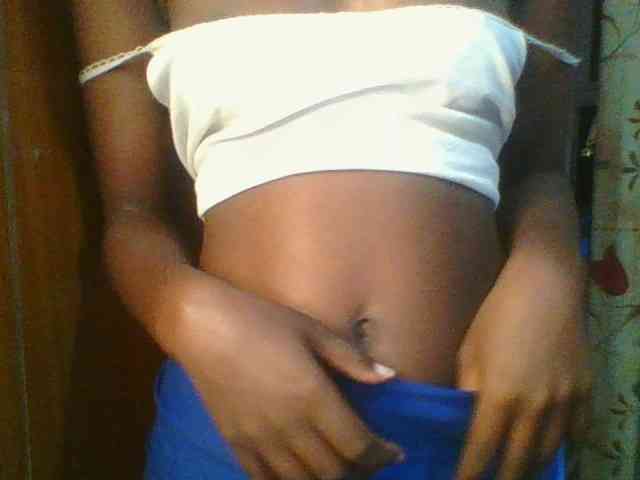 Sweet-petite Sweet-petite