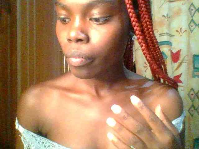 Sweet-petite Sweet-petite