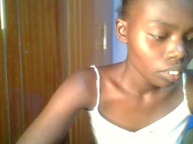 Sweet-petite Live Webcam on BongaCams