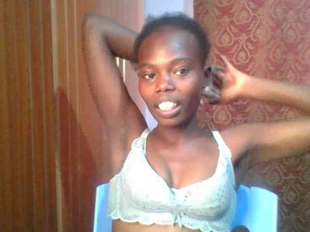 Sweet-petite Sweet-petite