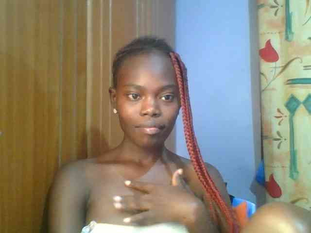 Sweet-petite Sweet-petite