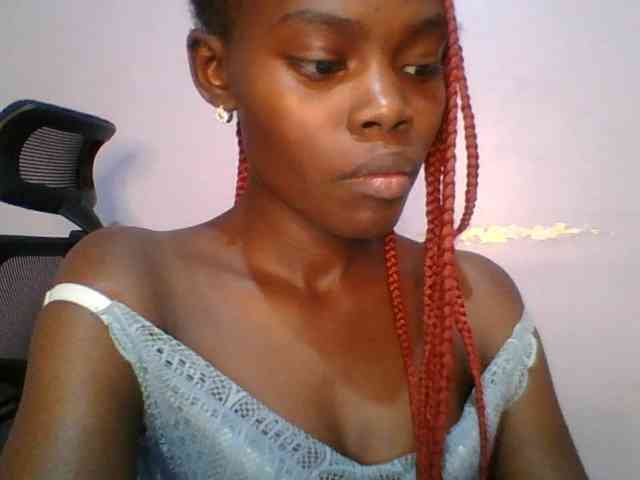 Sweet-petite Sweet-petite