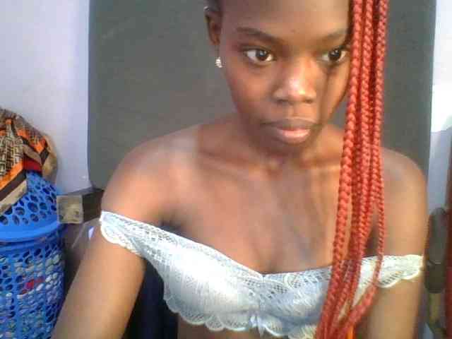 Sweet-petite Sweet-petite