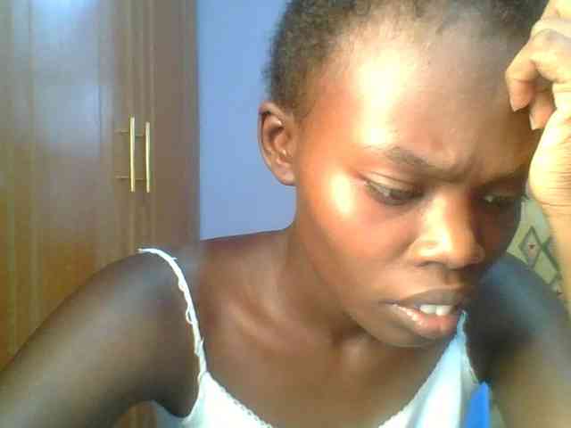 Sweet-petite Sweet-petite