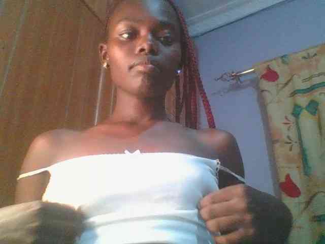 Sweet-petite Sweet-petite