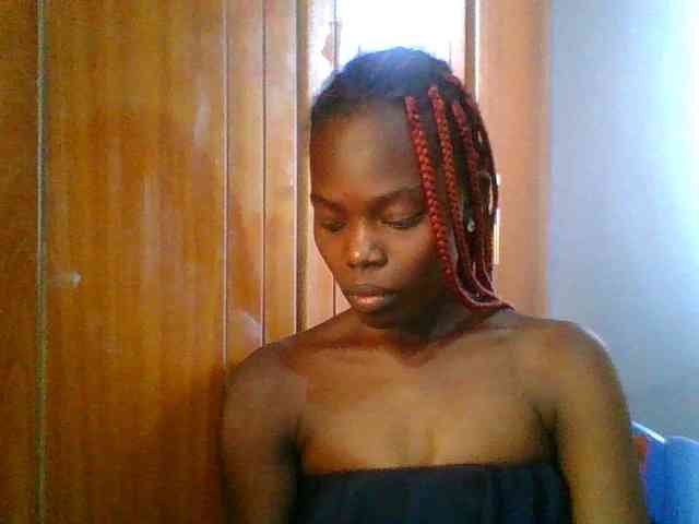 Sweet-petite Sweet-petite