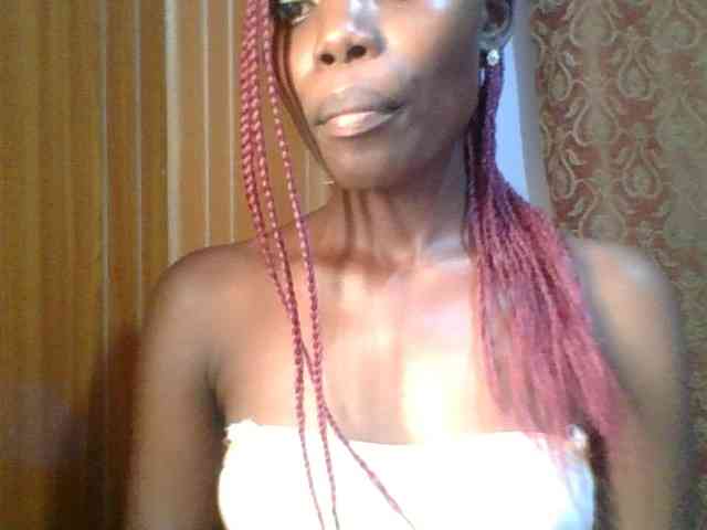 Sweet-petite Sweet-petite