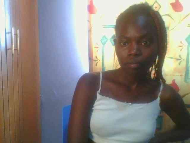 Sweet-petite Sweet-petite