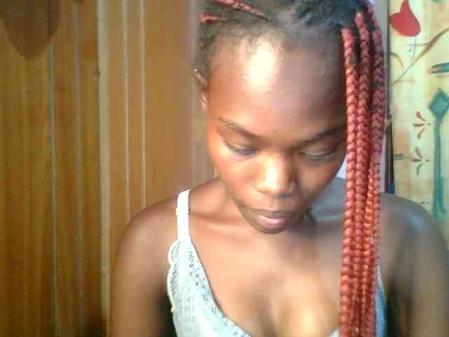 Sweet-petite Sweet-petite