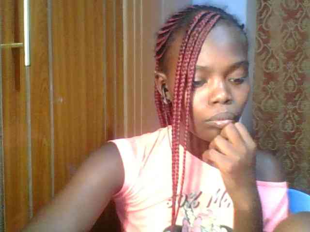 Sweet-petite Sweet-petite