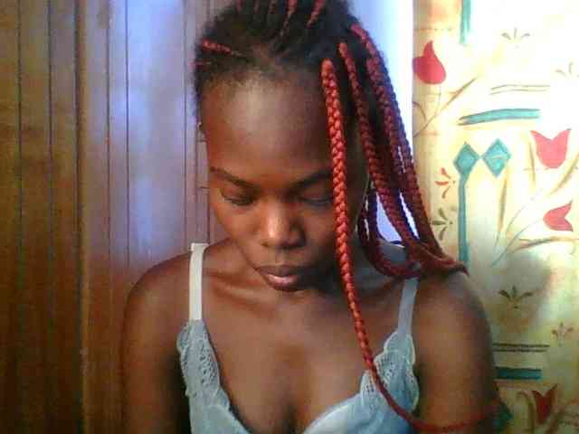 Sweet-petite Sweet-petite