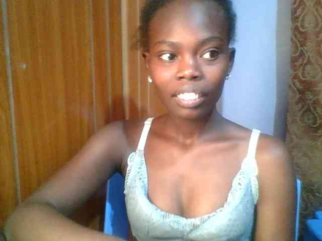 Sweet-petite Sweet-petite