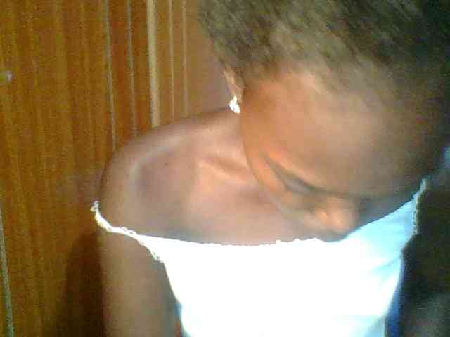 Sweet-petite Sweet-petite