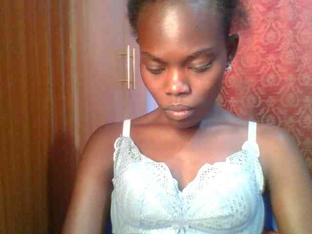 Sweet-petite Sweet-petite