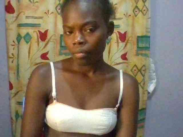 Sweet-petite Sweet-petite